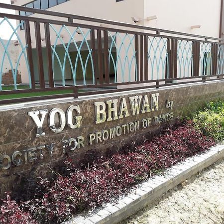 Yog Bhawan Aparthotel Grander Noida Exterior foto